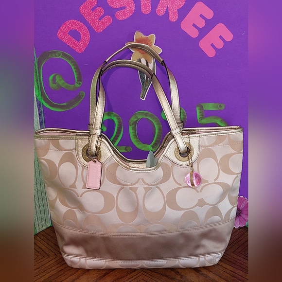 Like New Signature Coach Tan and Pink Purse - Picture 12 of 13